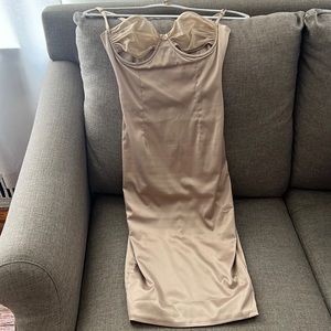 Oh Polly never worn satin dress, size US size 2